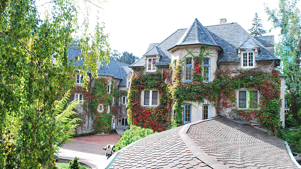 ELS Dominican University San Rafael Dil Okulu
