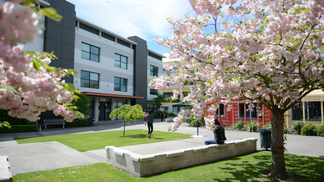 Eastern Institute of Technology