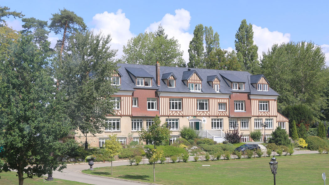 L’Ecole des Roches College Paris Image