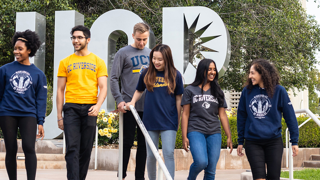 UC Riverside Dil Okulu