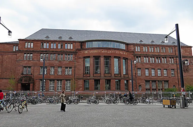 Albert-Ludwigs-Universtaet Freiburg
