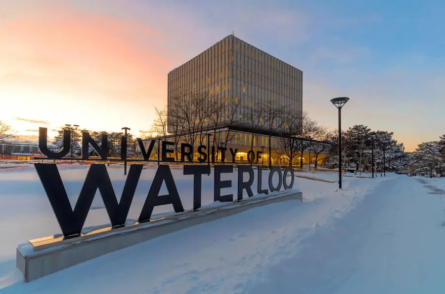 waterloo üniversitesi